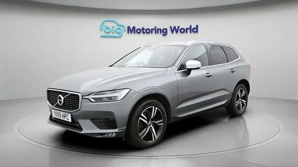 Second-hand Volvo XC60 R-Design 190 CP (139 kW) 2019 Gri SUV