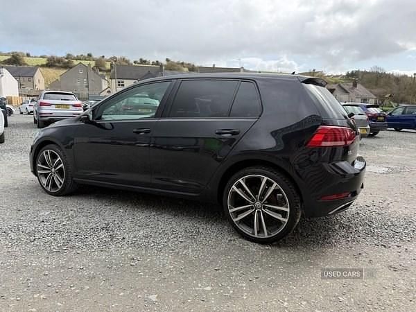 Used VW Golf VII SE 115 HP (84 kW) 2018 Black Hatchback