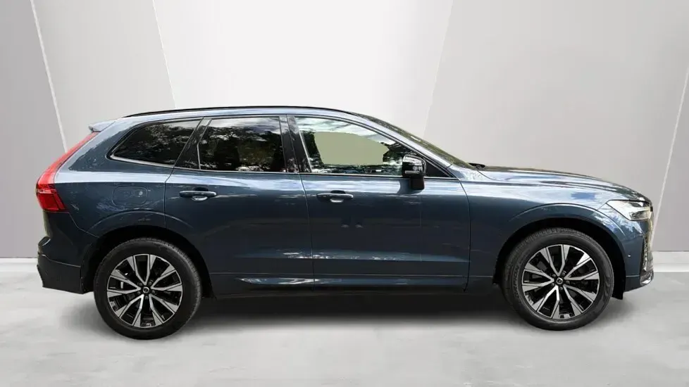 Used Volvo XC60 Plus 2022 Blue SUV
