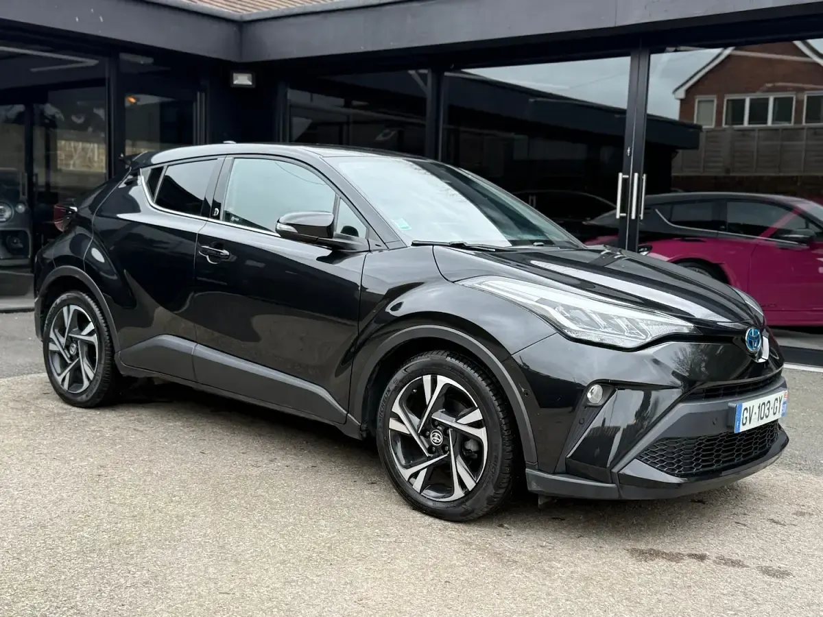 Used Toyota C-HR 198 HP (145 kW) 2023 Black SUV