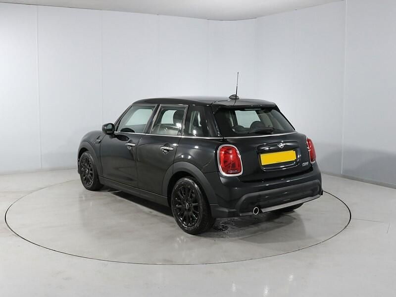 Used Mini Cooper Classic 134 HP (98 kW) 2023 Black Hatchback