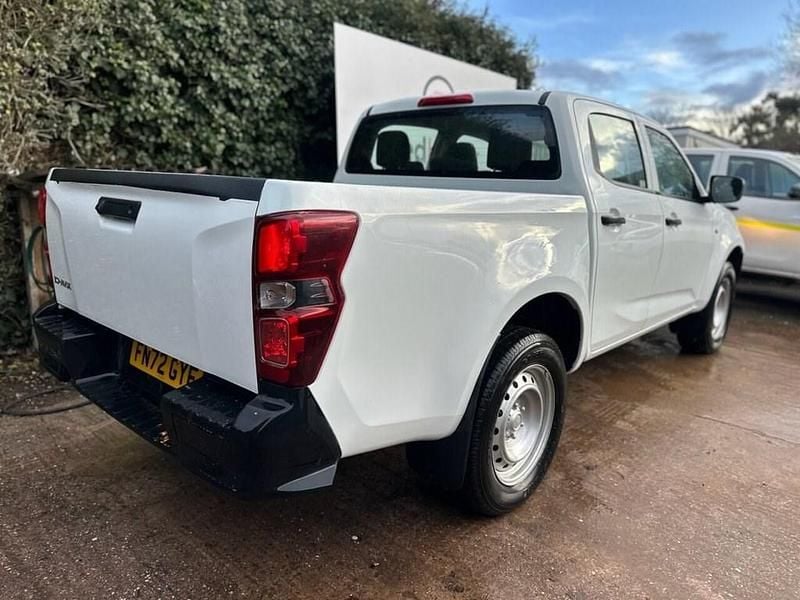 Used Isuzu Pick up 164 HP (120 kW) 2022 White Pickup