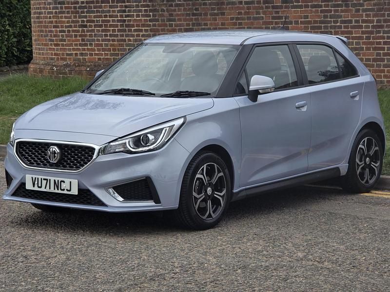 Used MG MG3 Exclusive 106 HP (77 kW) 2022 Silver Hatchback