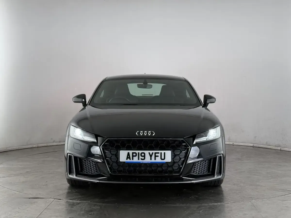 Begagnad Audi TT S-Line 245 HK (180 kW) 2019 Svart Sportkupé