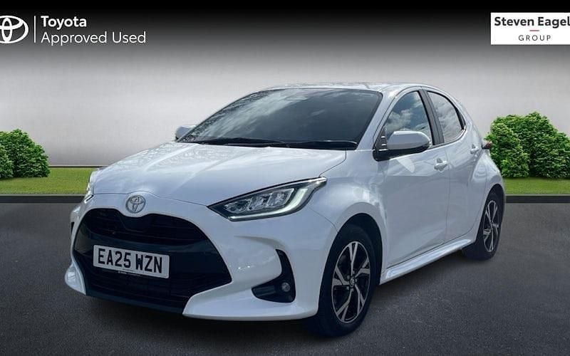 Used Toyota Yaris Hybrid Design 116 HP (85 kW) 2026 Hatchback