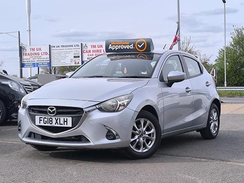 Begagnad Mazda 2 2018 Silver Halvkombi