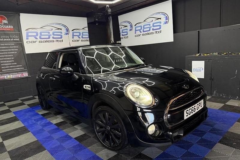 Used Mini Cooper S Hatch 192 HP (141 kW) 2016 Black Hatchback