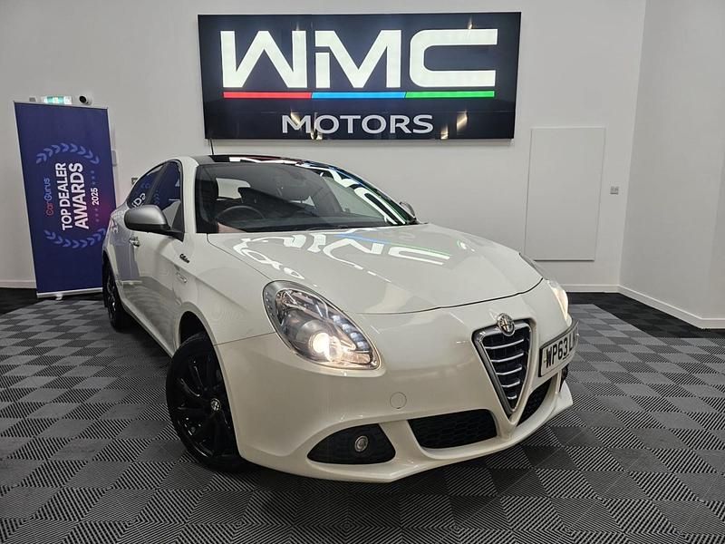 Used Alfa Romeo Giulietta 2013 White Hatchback