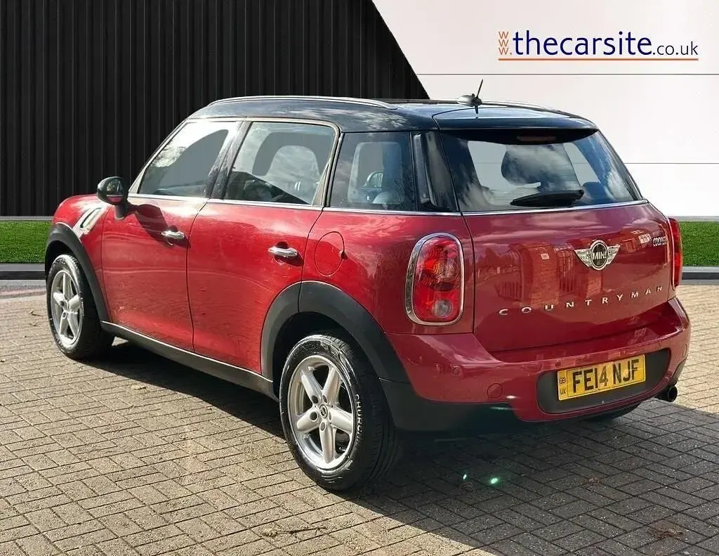 Begagnad Mini Cooper 2014 Röd Halvkombi