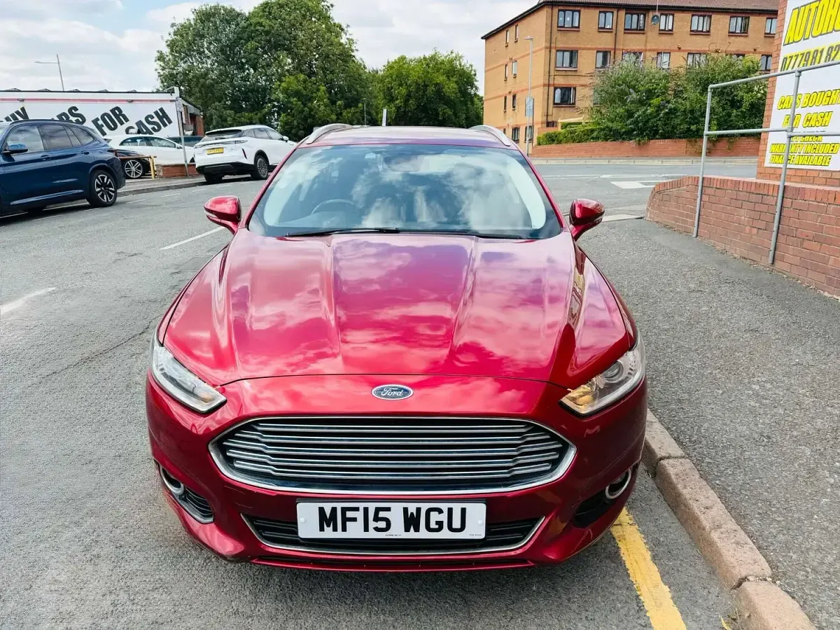 Used Ford Mondeo Titanium 180 HP (132 kW) 2015 Red Estate