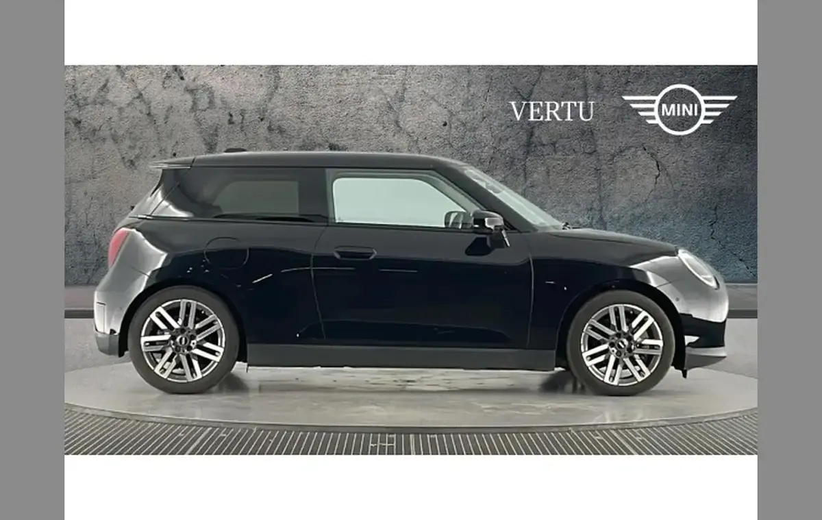 Used Mini Cooper Classic 160 kW (218 HP) 2024 Other Hatchback