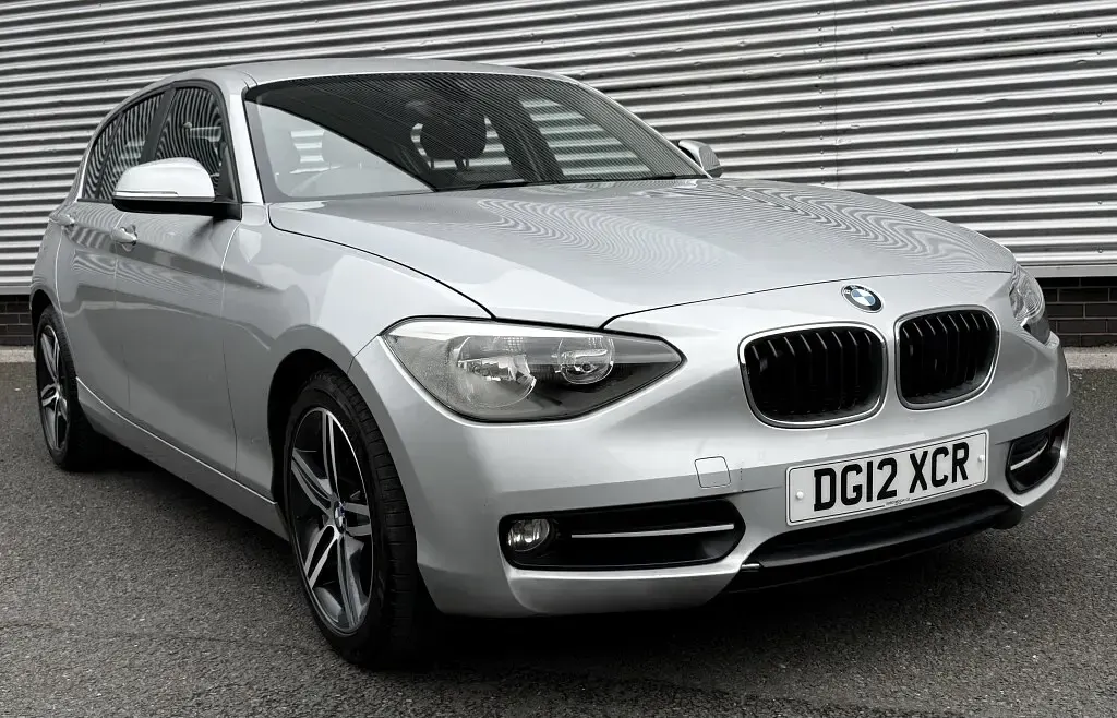 Used BMW 118 Sport Line 2012 Silver Hatchback