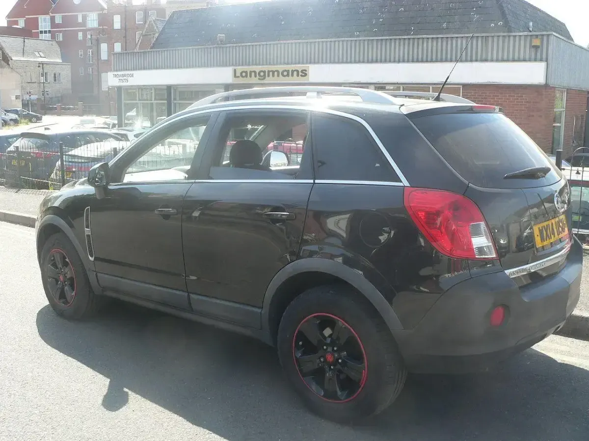 Used Vauxhall Antara S 163 HP (119 kW) 2014 Black SUV
