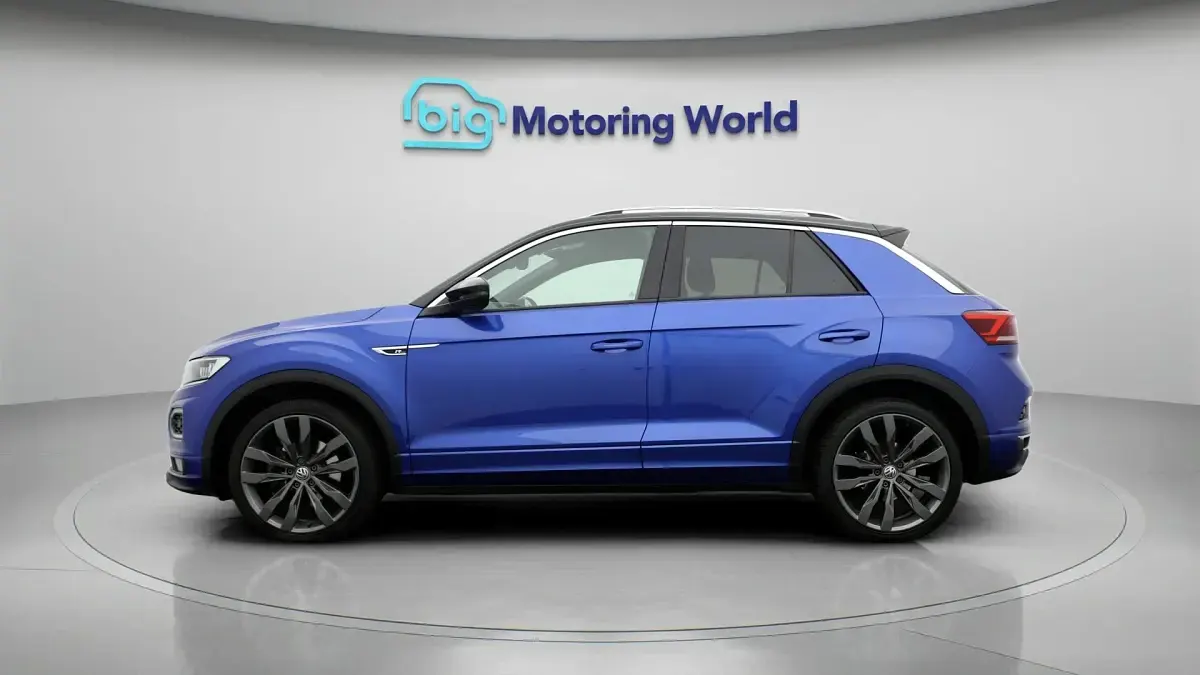 Used VW T-Roc R-line 190 HP (139 kW) 2019 Blue SUV