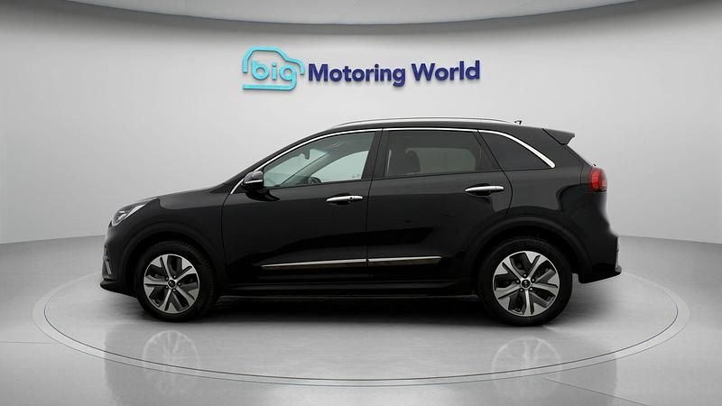 Used Kia e-Niro Plus 147 kW (201 HP) 2022 Black SUV