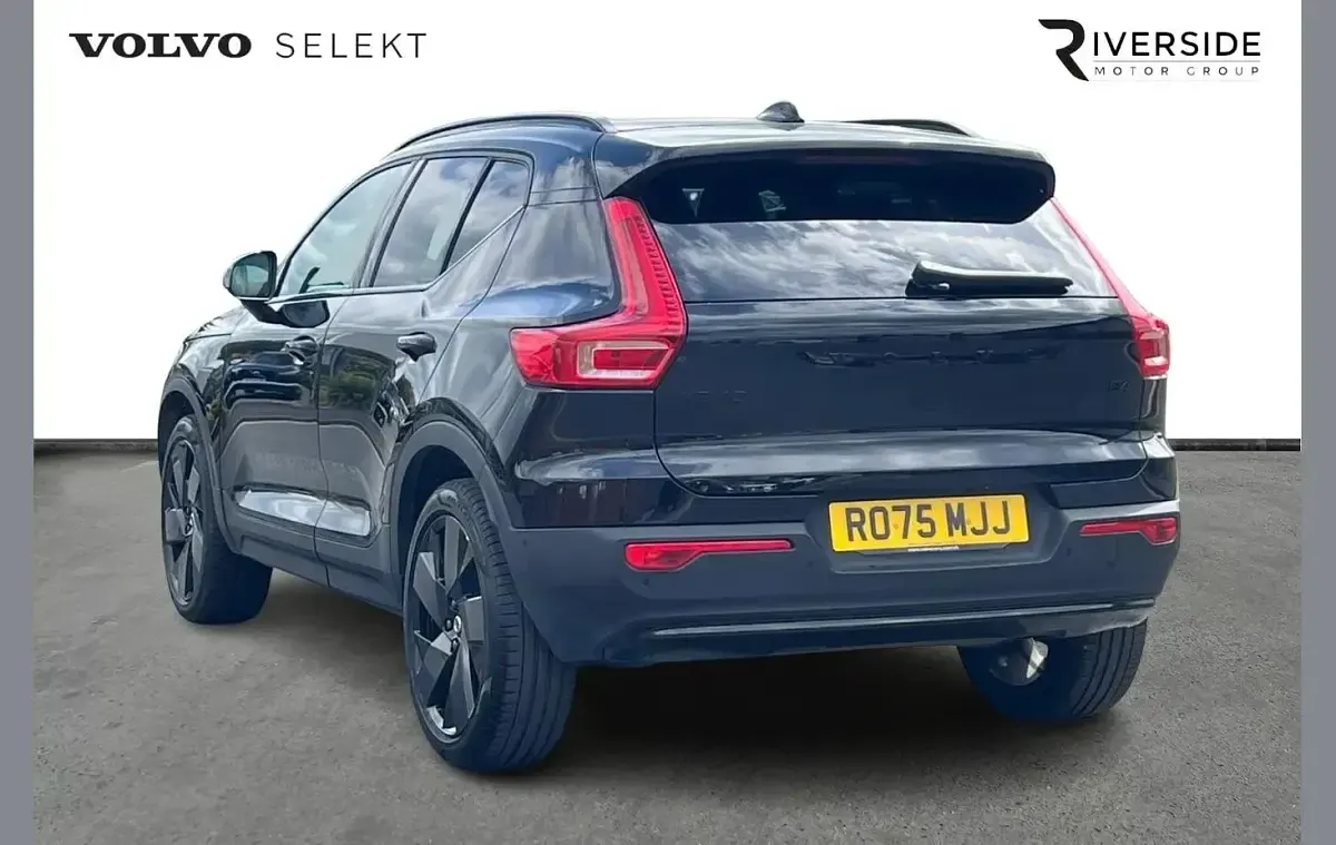 Usado Volvo XC40 Ultra 197 CV (144 kW) 2025 Negro SUV