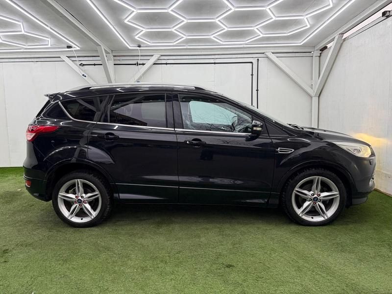 Used Ford Kuga Titanium 150 HP (110 kW) 2015 Black SUV