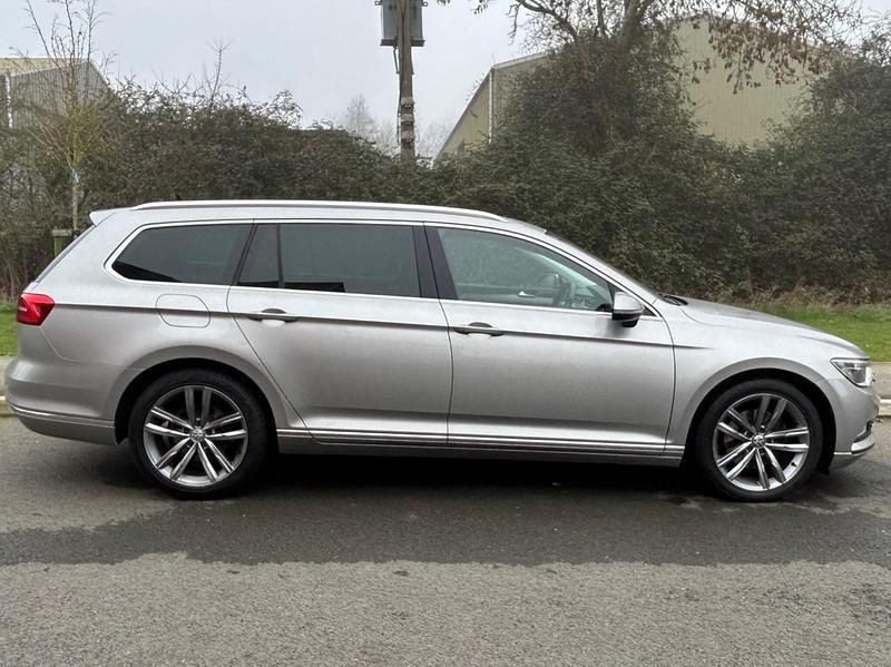 Used VW Passat GT 120 HP (88 kW) 2015 Silver Estate