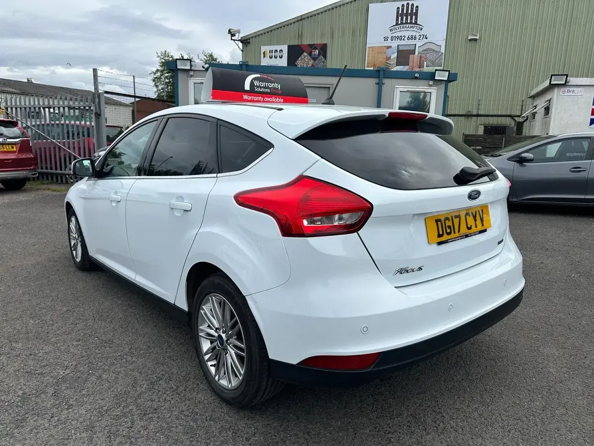Used Ford Focus Zetec 2017 White Hatchback
