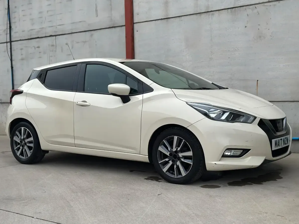 Used Nissan Micra N-Connecta 90 HP (66 kW) 2017 White Hatchback
