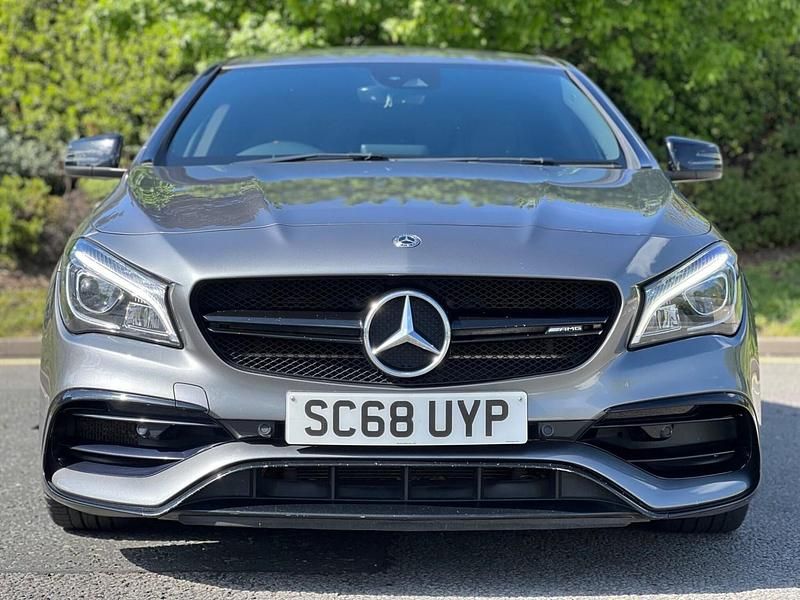 Begagnad Mercedes CLA45 AMG Edition 2018 Grå Sedan