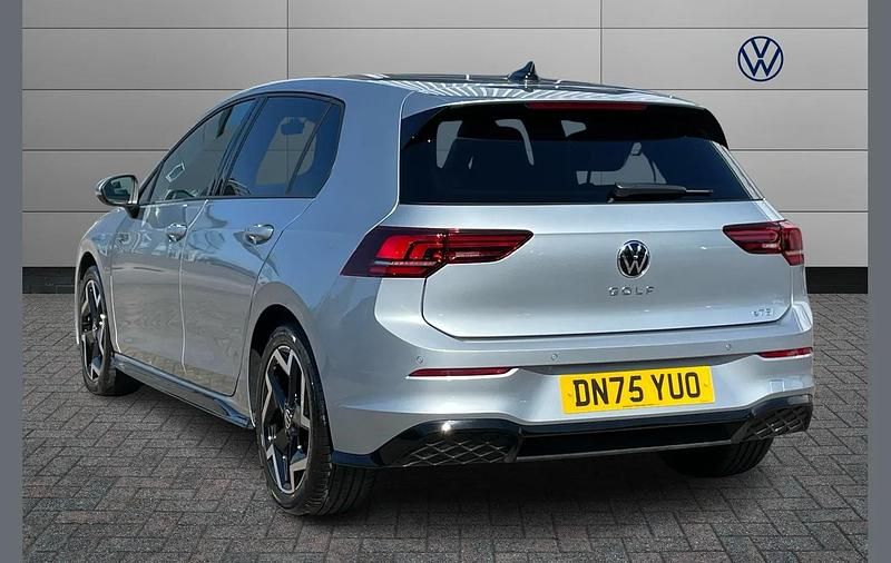 Used VW Golf VIII R-line 147 HP (108 kW) 2026 Silver Hatchback