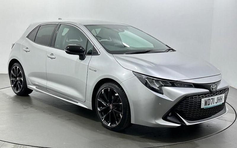 Used Toyota Corolla Sport 122 HP (89 kW) 2022 Silver Hatchback
