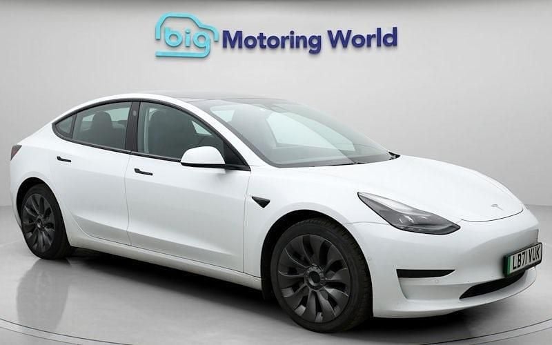 Used 2021 Tesla Model 3 Standard Range Sedan | £16,600 (Fair price) - Image 1/4