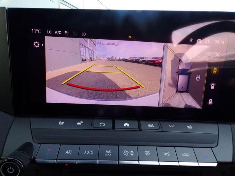 Second-hand Vauxhall Astra GSe 222 CP (163 kW) 2024 Alb Hatchback