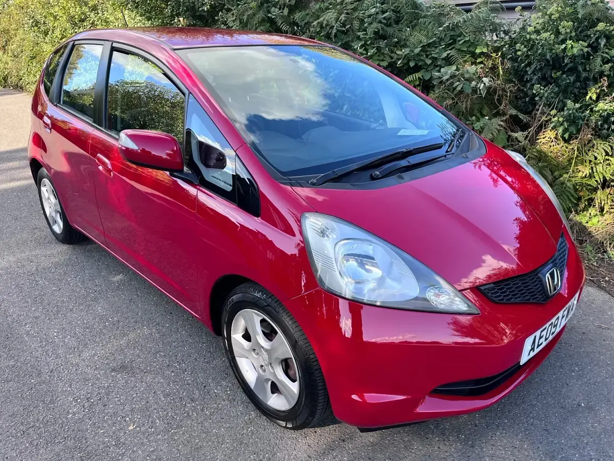 Used Honda Jazz ES 2009 Red Hatchback