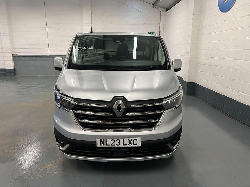 Used Renault Trafic 2023 Grey MPV