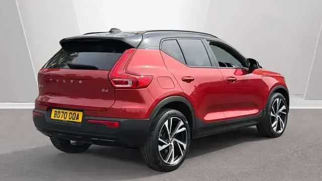 Usado Volvo XC40 R-Design Pro 197 CV (144 kW) 2020 Rojo SUV