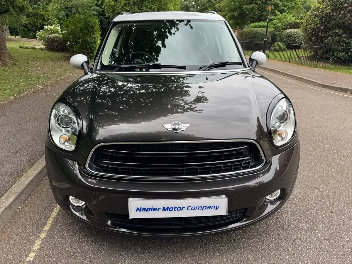 Used Mini Cooper D Countryman Business 112 HP (82 kW) 2015 Midnight grey metallic SUV