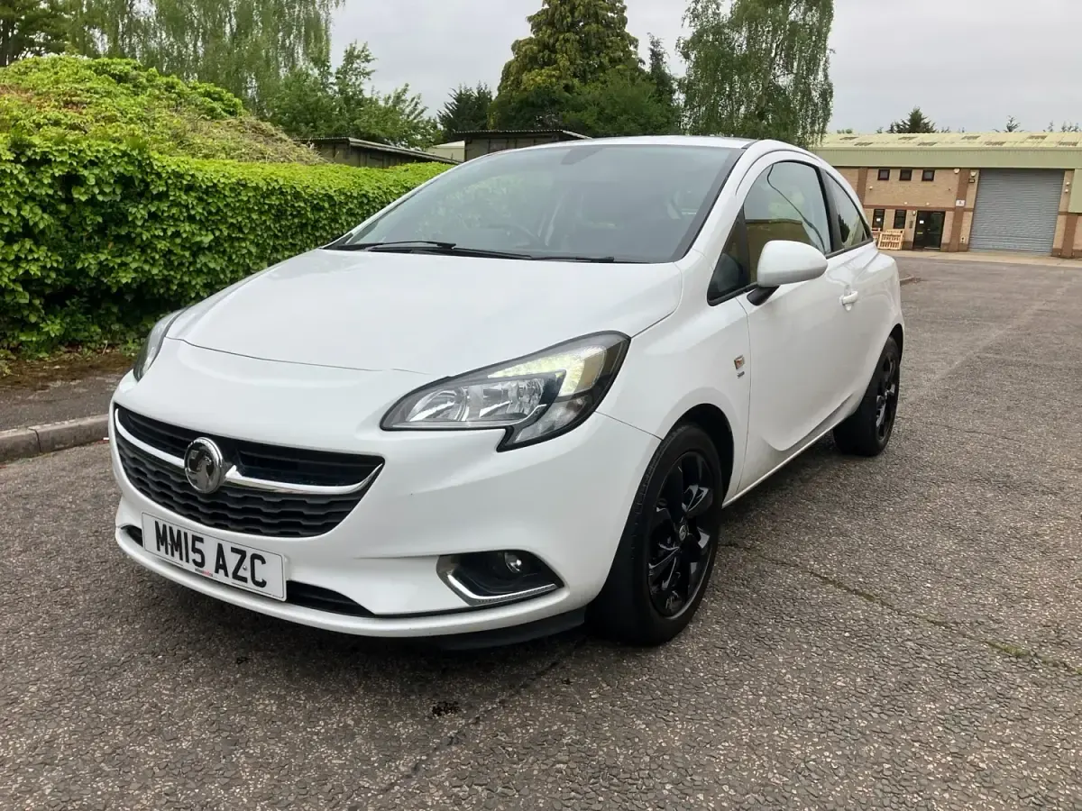 Używany Vauxhall Corsa SRi 90 KM (66 kW) 2015 Biały Hatchback