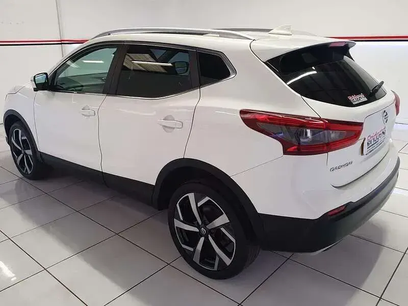 Used Nissan Qashqai Tekna 140 HP (102 kW) 2019 White SUV