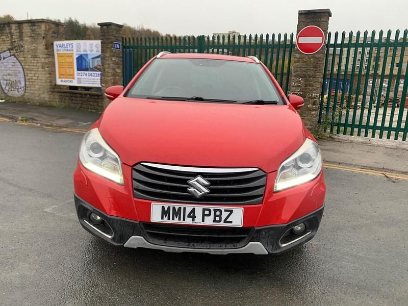 Used Suzuki SX4 S-Cross SZ5 120 HP (88 kW) 2014 Red Hatchback