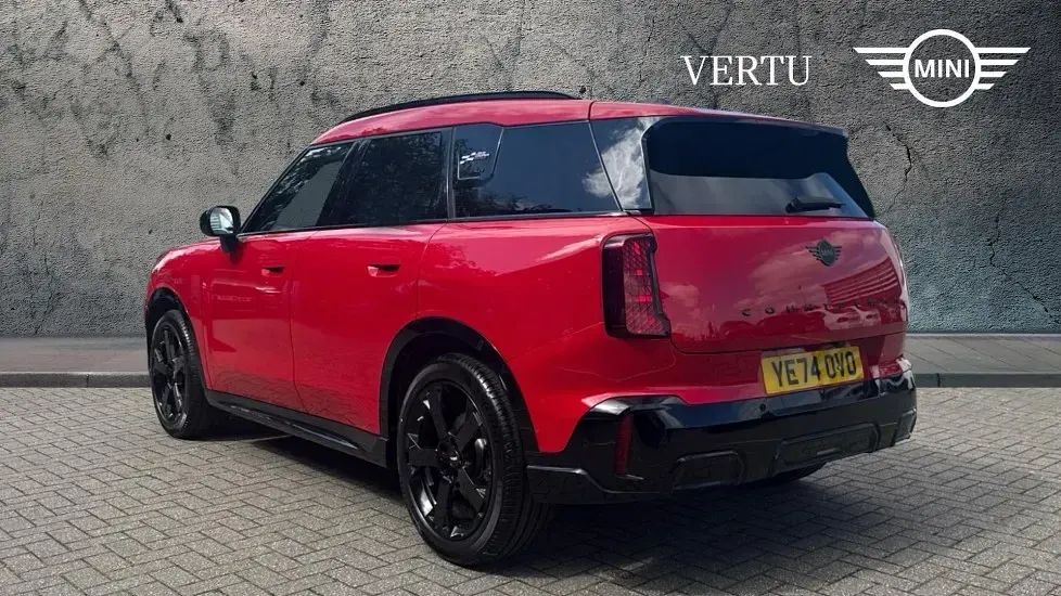 Used Mini Countryman Sport 218 HP (160 kW) 2024 Red SUV