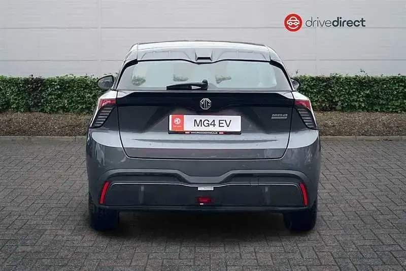 Novo MG MG4 EV SE 319 kW (435 HP) 2026 Cinzento Citadino
