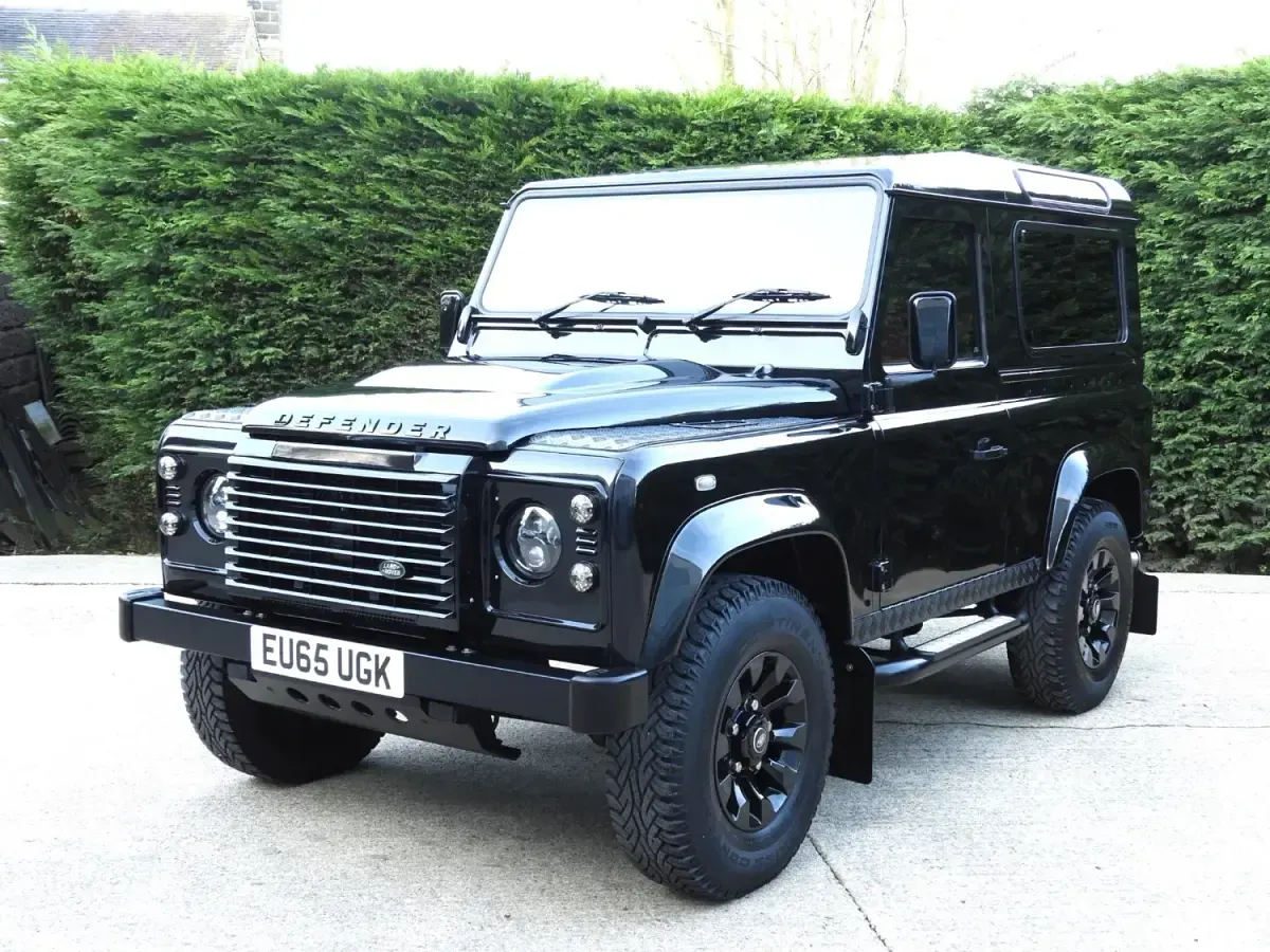 Usado Land Rover Defender 2016 Preto Carrinha