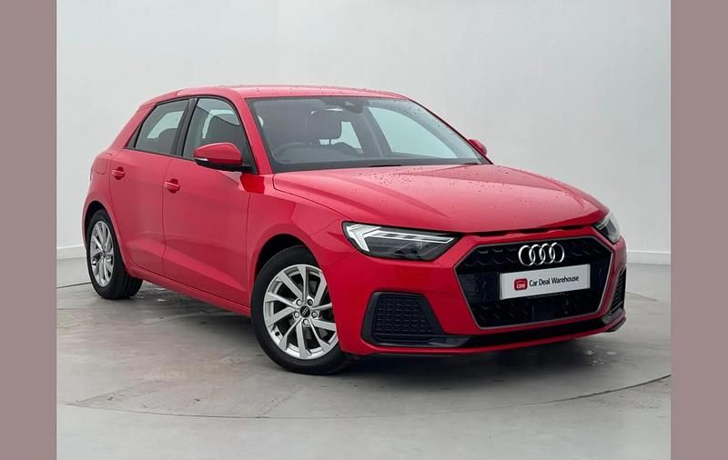 Used Audi A1 Sport 108 HP (79 kW) 2022 Red SUV