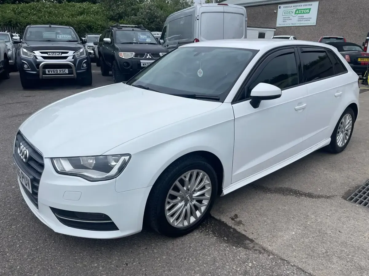 Used Audi A3 150 HP (110 kW) 2016 White Hatchback