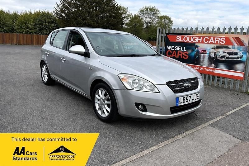Used Kia Ceed 2007 Silver Hatchback