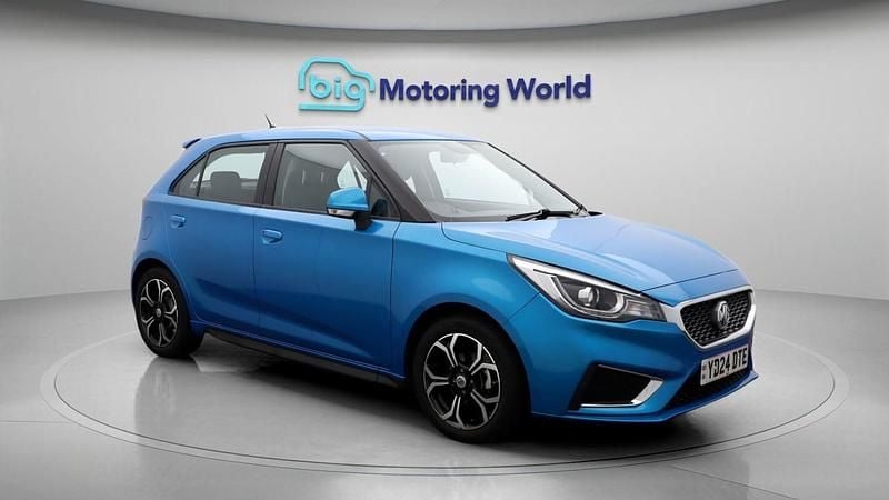 Blue Used 2024 MG MG3 Exclusive Hatchback | £10,000 (Good price) - Image 1/4