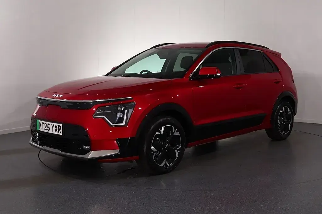 Used Kia e-Niro 11 kW (15 HP) 2025 SUV