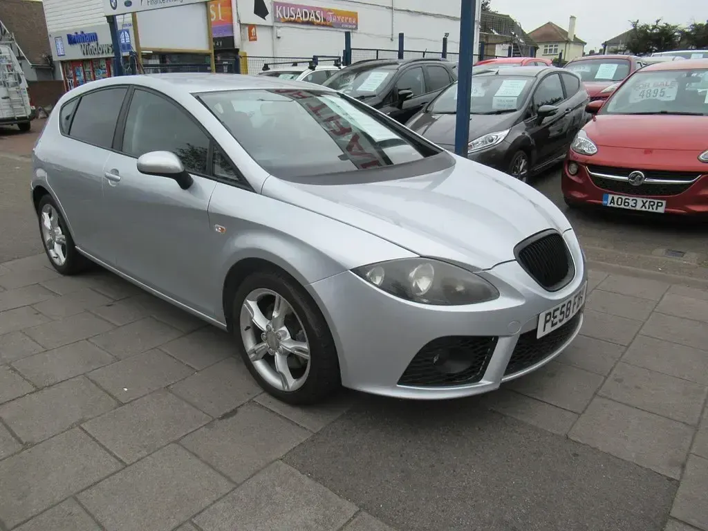 Używany Seat Leon FR 2008 Szary Hatchback