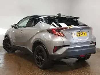 Used Toyota C-HR 122 HP (89 kW) 2019 Silver SUV