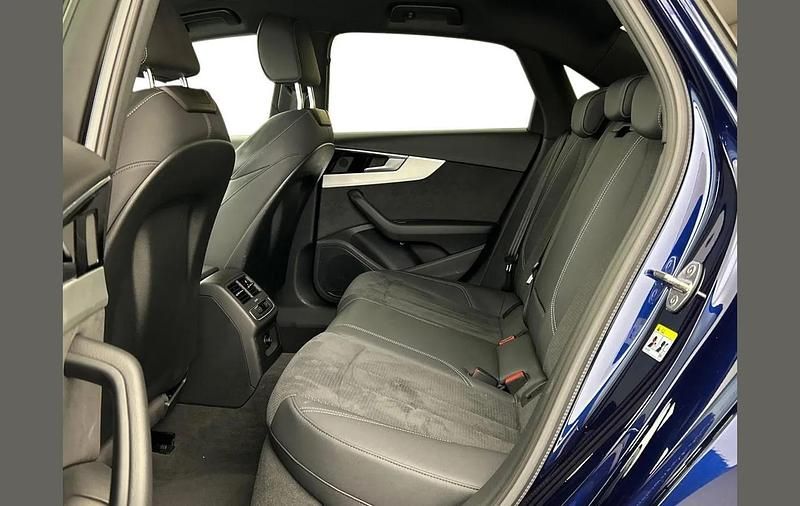 Used Audi A4 S-Line 161 HP (118 kW) 2021 Blue Sedan