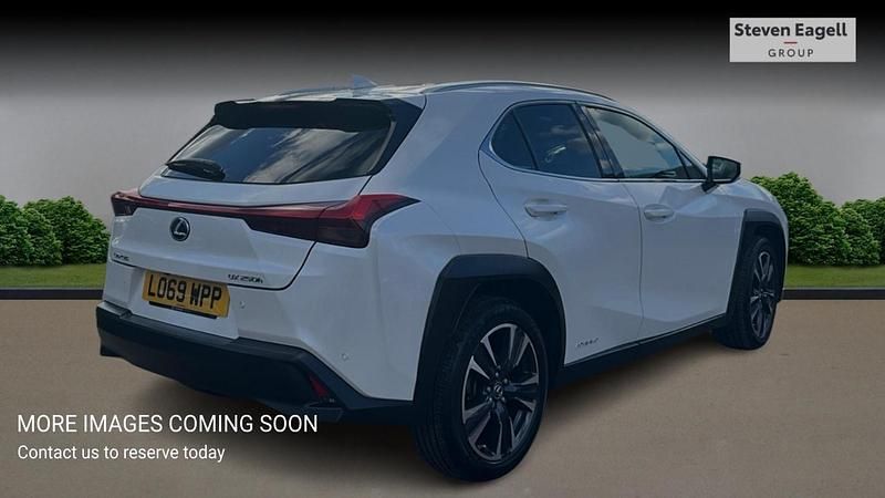 Used Lexus UX 250h 2020 White SUV
