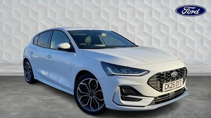 Used Ford Focus ST-Line X 2025 White Hatchback