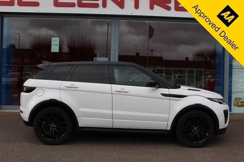 Used Land Rover Range Rover evoque HSE Dynamic 180 HP (132 kW) 2015 White SUV
